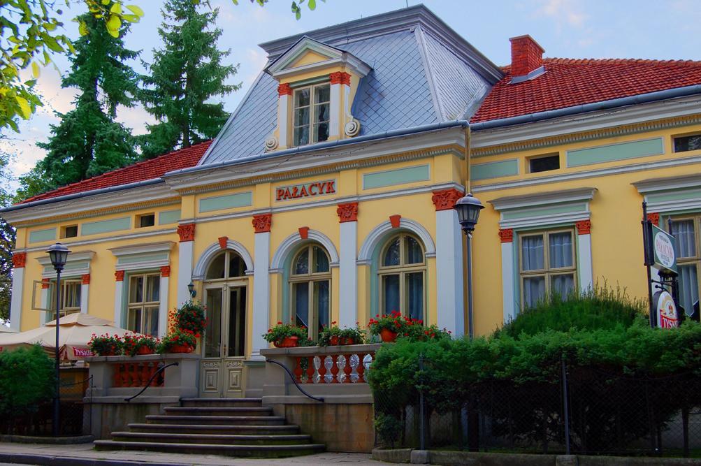 Łańcut Pensjonat Palacyk B&B 외부 사진